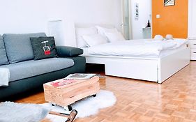 Studio Wolli - Stylish & Central - Steps To Matterhorn Gondola